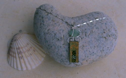 Necklace © Janet Woodcock 2005